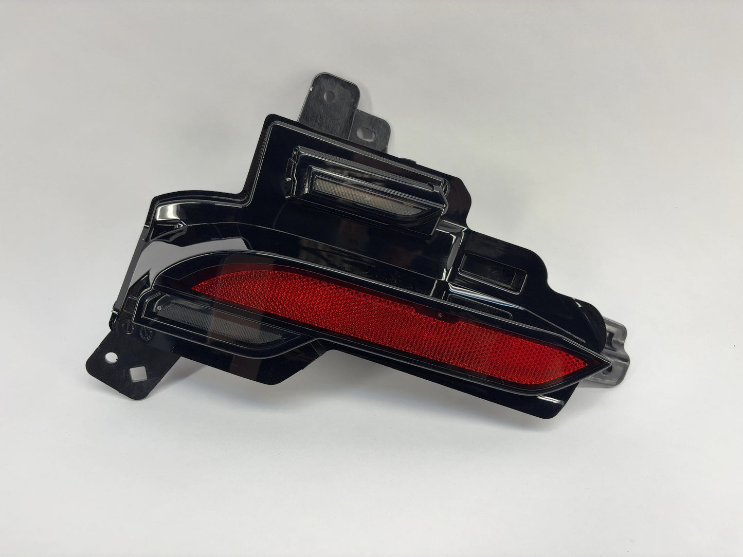 2025-2026 Tesla Model Y Juniper Rear Bumper Light Left 1979444-10-D