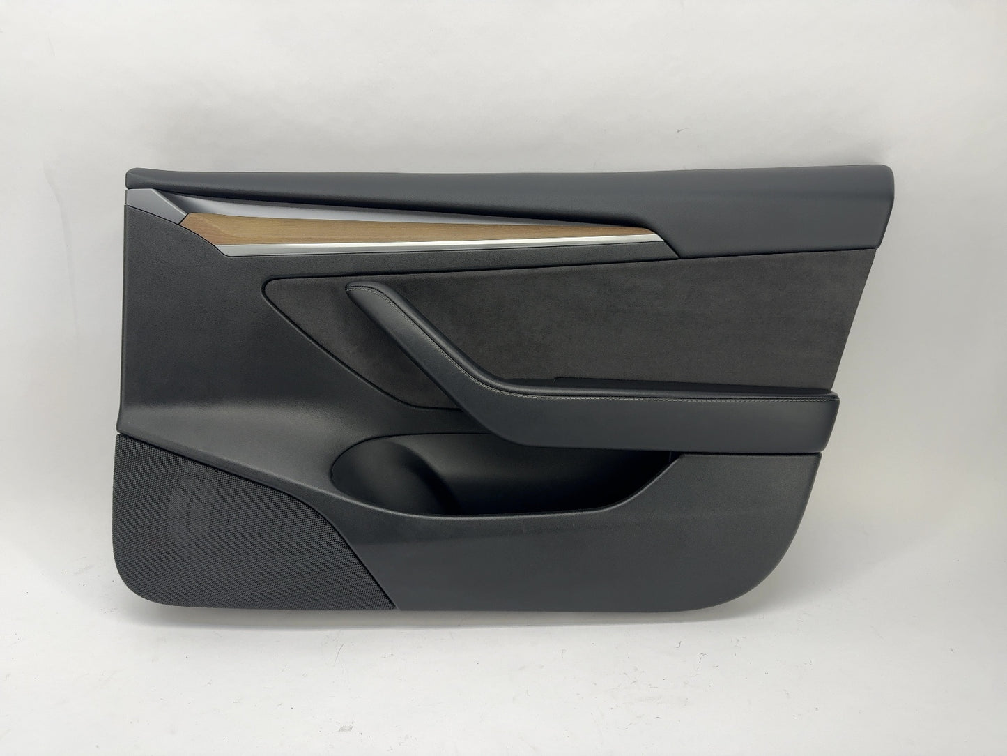 2022-2023 Tesla Model 3 Front Right Door Panel 1761296-01-A