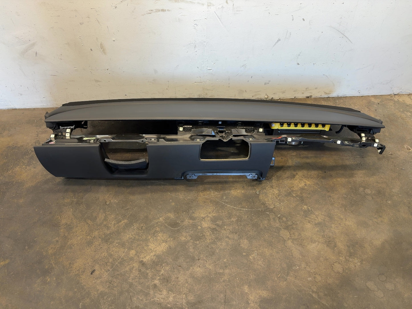 2020-2025 Tesla Model 3 Dash Panel With Airbag 1077823-00-G