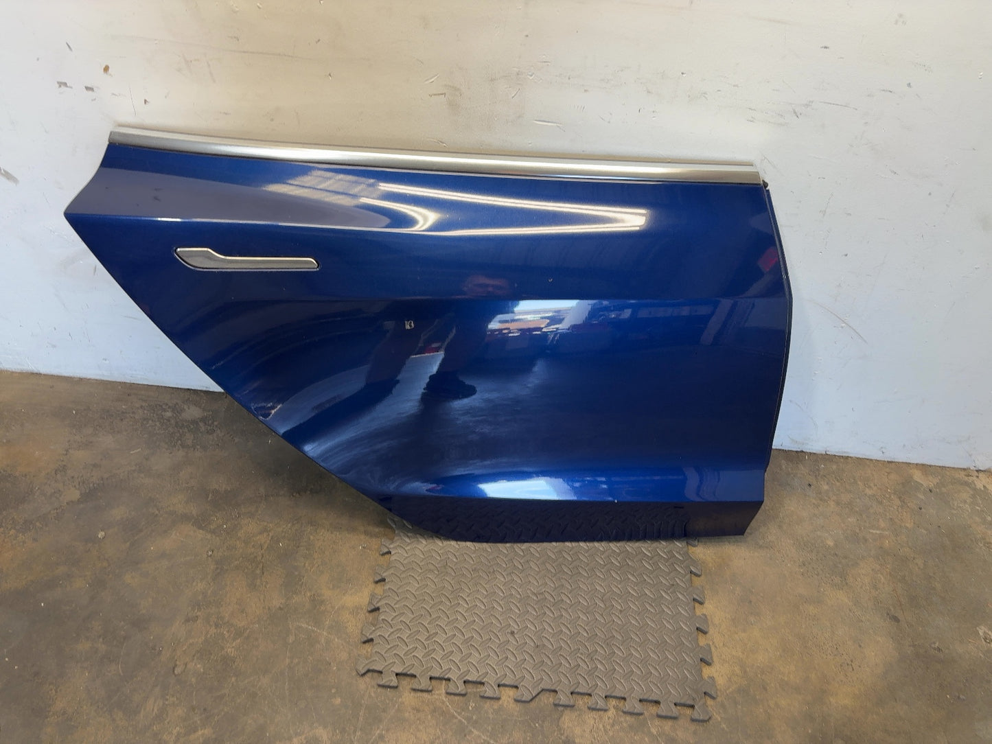 2018-2023 Tesla Model 3 Rear Right Door Shell 1081440-E0-C