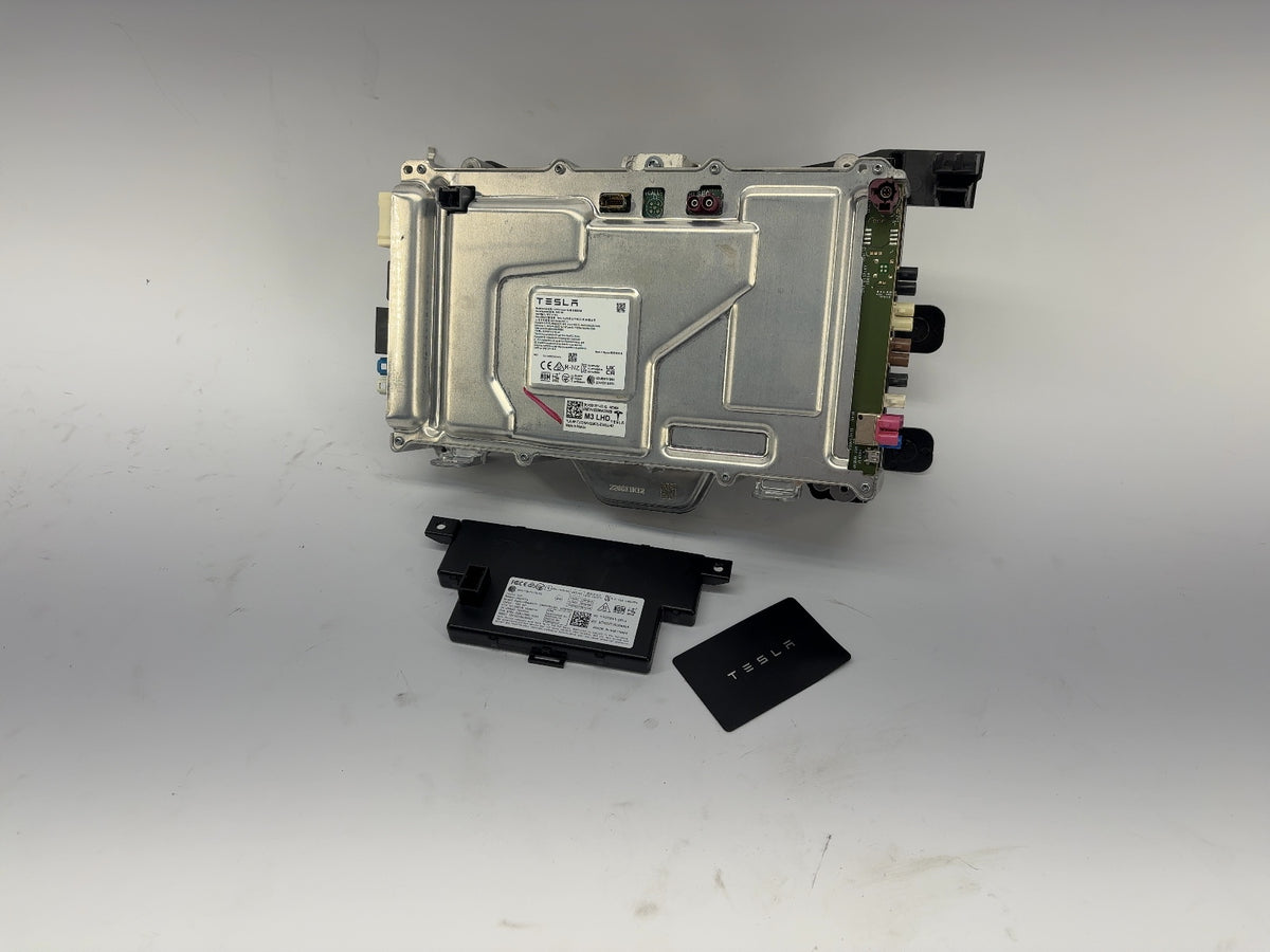 2022-2023 Tesla Model 3 Car Computer With Security Module 1681271-00-G