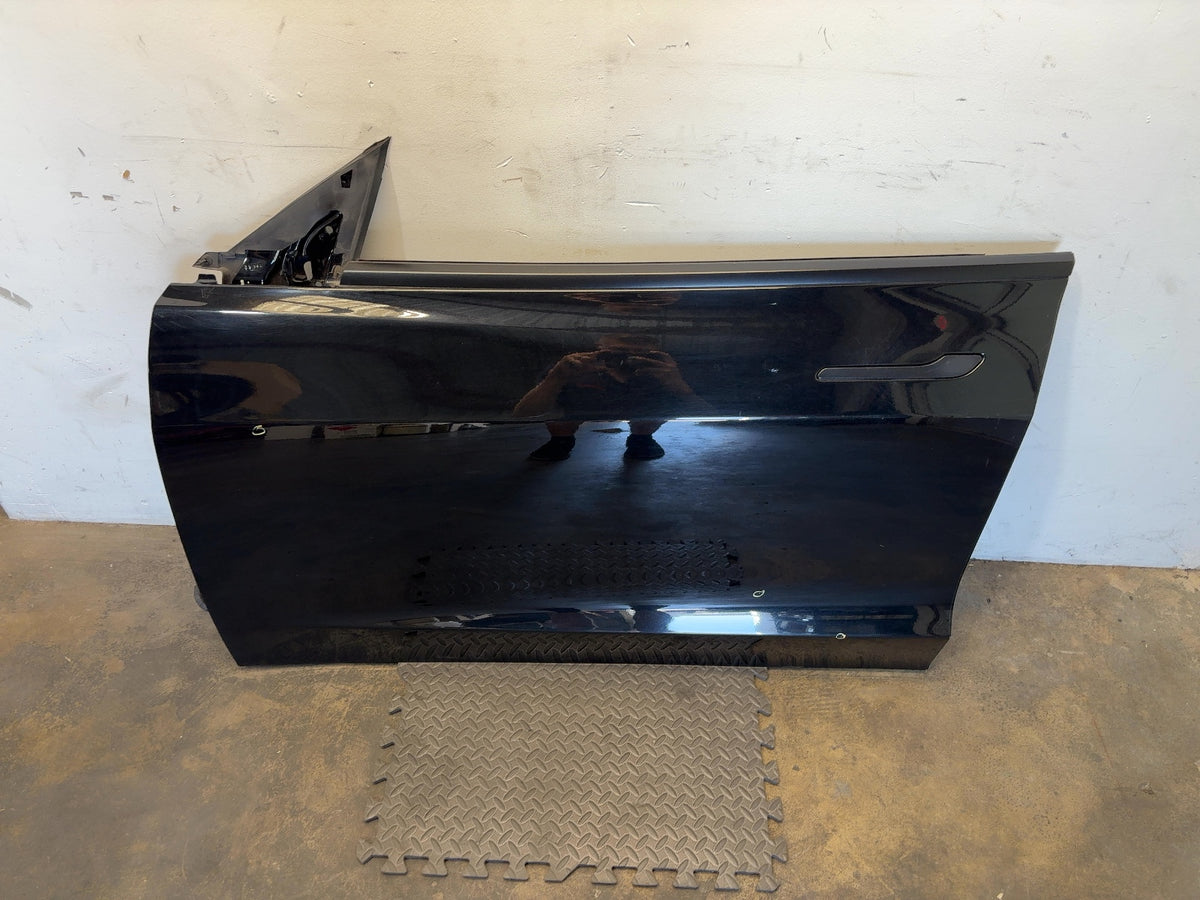 2018-2023 Tesla Model 3 Front Left Door Shell 1081421-E0-C