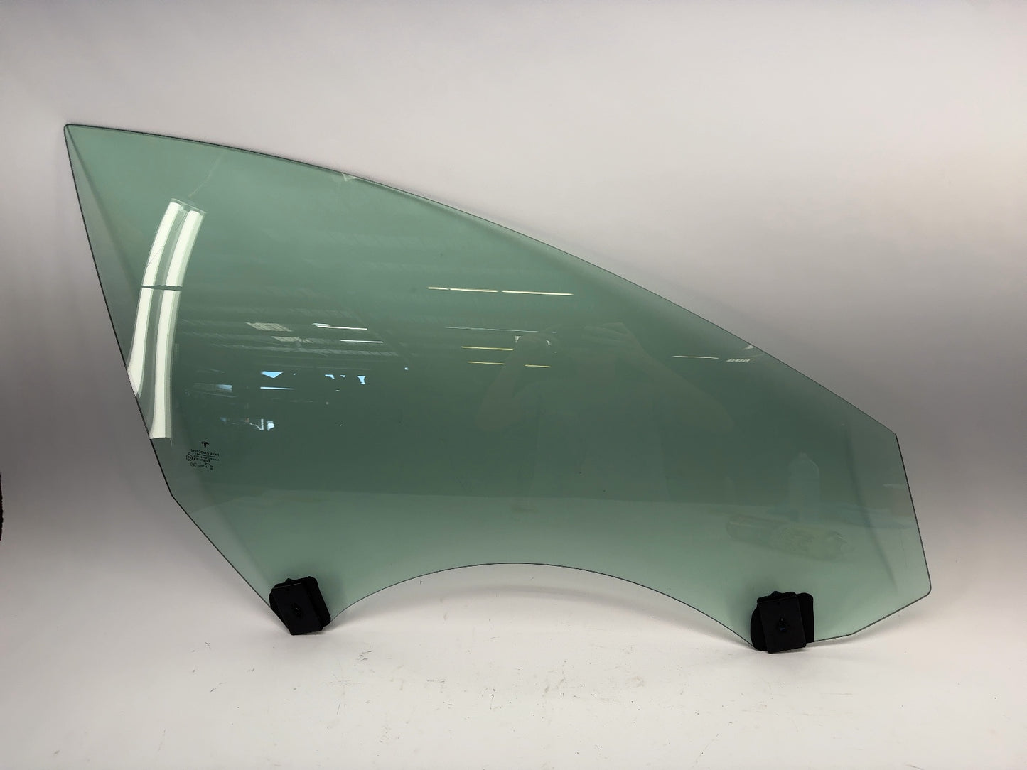 2021-2023 Tesla Model 3 Front Right Door Glass Laminated Note 1568569-00-C