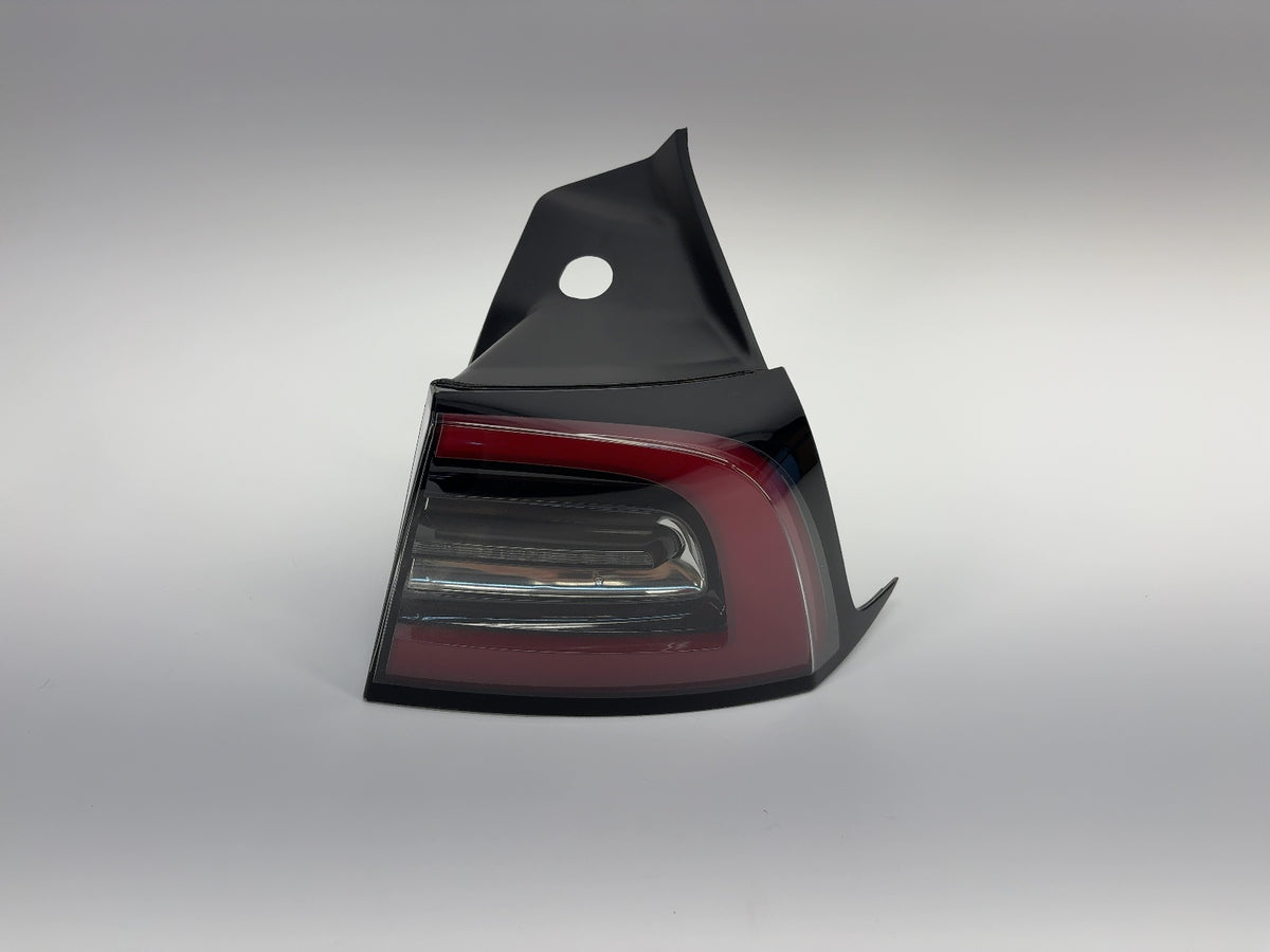 2021-2023 Tesla Model 3 Tail Lamp Rear Bodyside Right 1077398-00-H