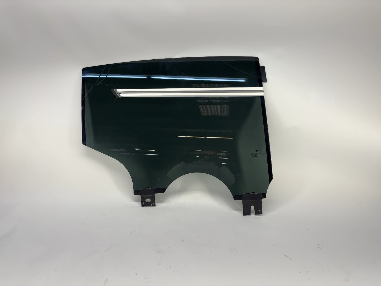 2017 Tesla Model X Rear Right Door Glass 1052716-00-D