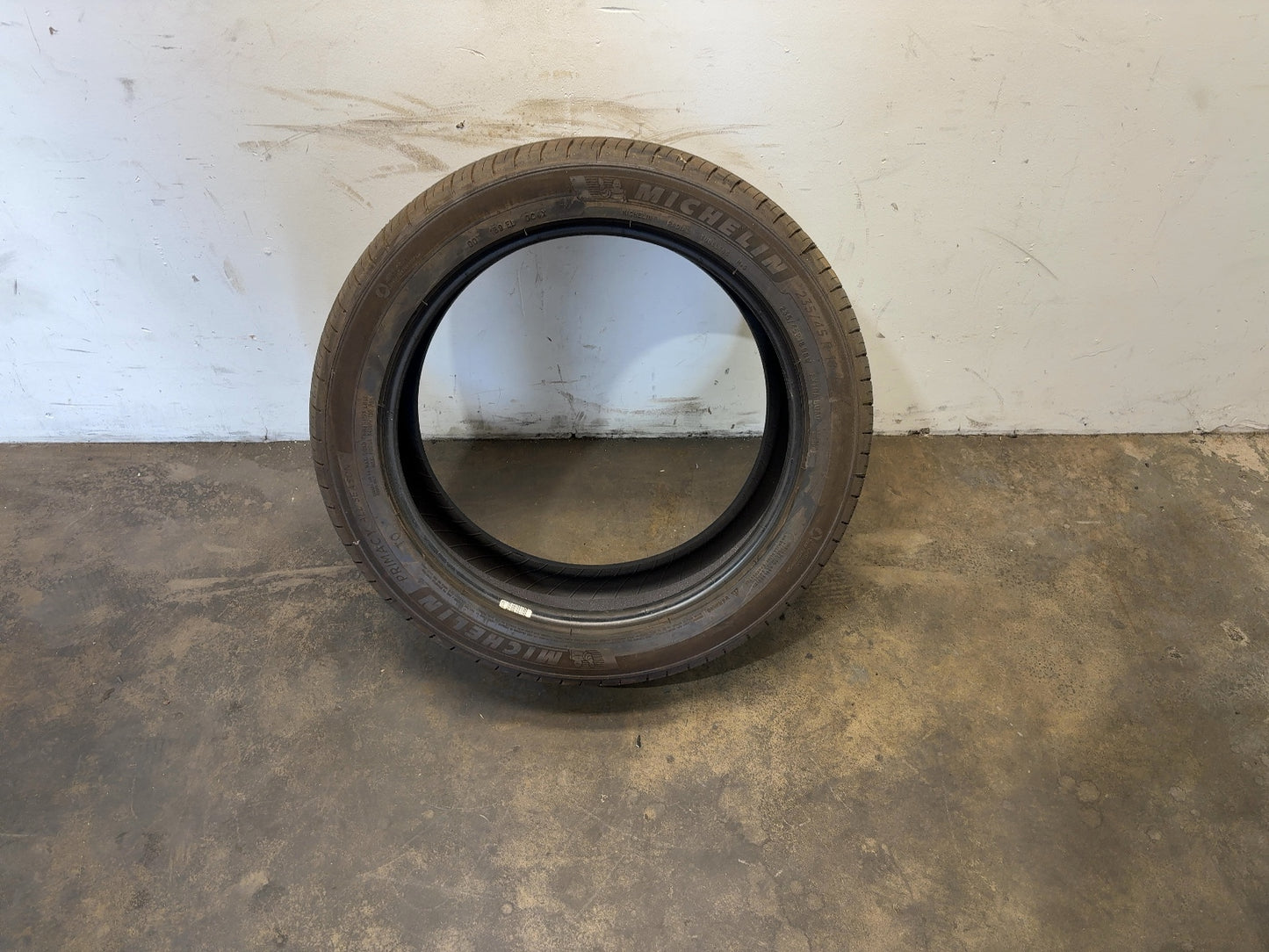 2024-2026 Tesla Model 3 Highland Michelin- Primacy A/s 235/45r18 Tire 1344246-00-A