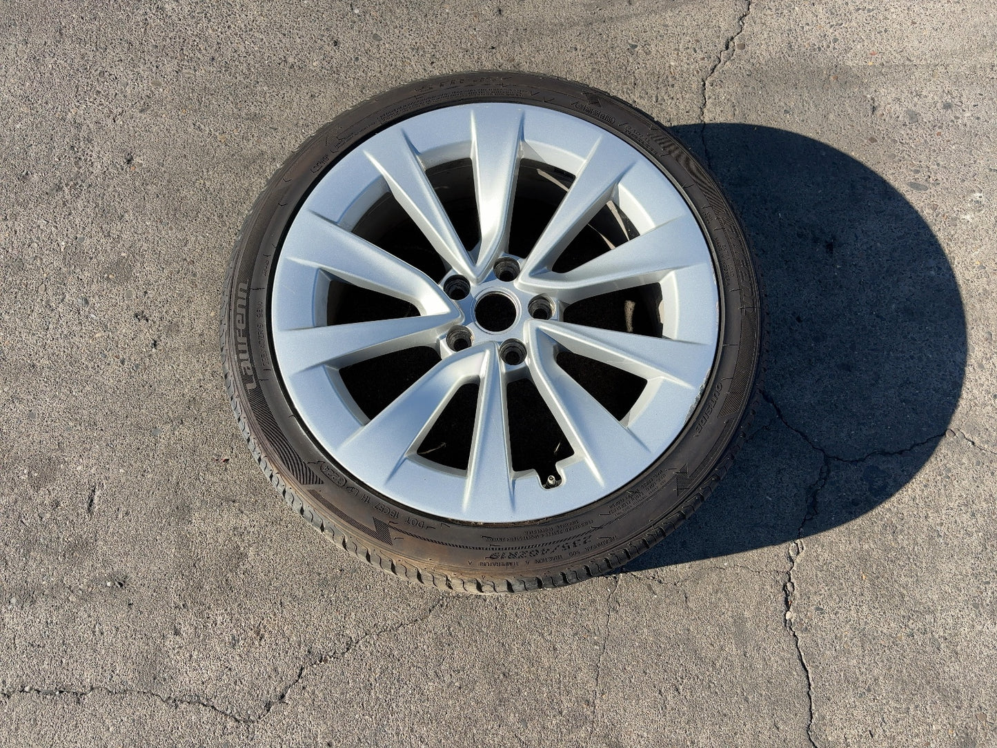 2017-2023 Tesla Model 3 Laufenn - S Fit A/s 235/40r19 Wheel 1234264-00-A