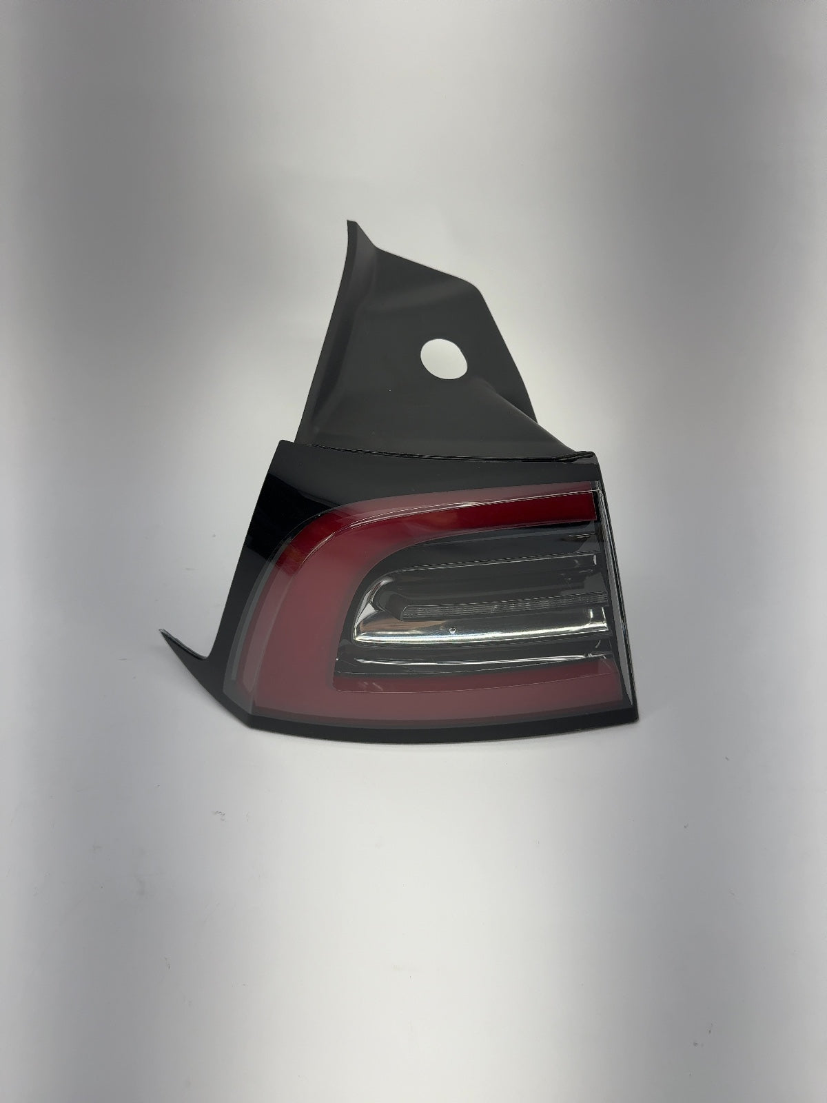 2020-2023 Tesla Model 3 Tail Lamp Rear Bodyside Left 1077397-00-H