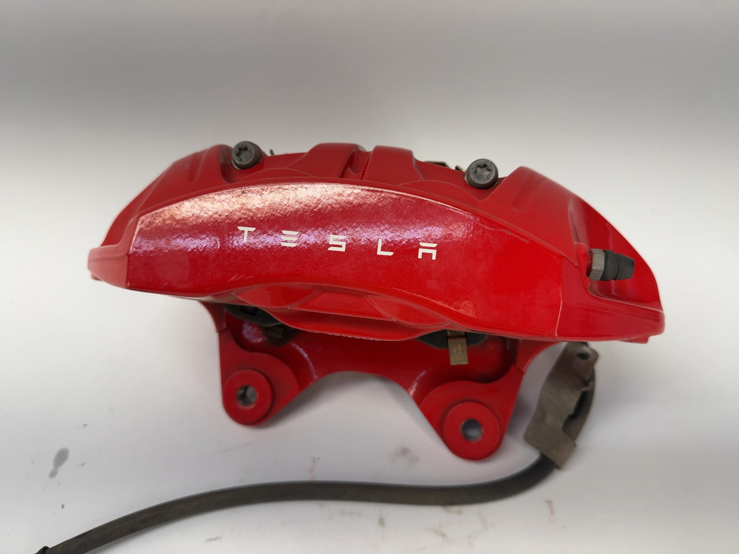 2022-2023 Tesla Model 3 Front Right Brake Caliper Sport 1044642-00-G