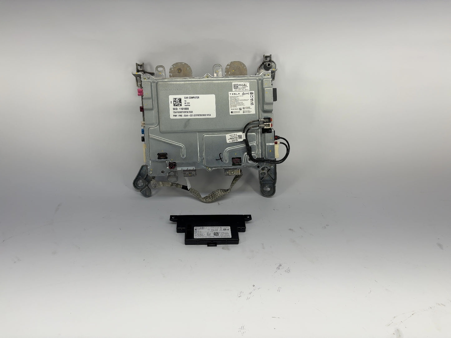2025 Tesla Model Y Car Computer With Security Module 2003160-00-E