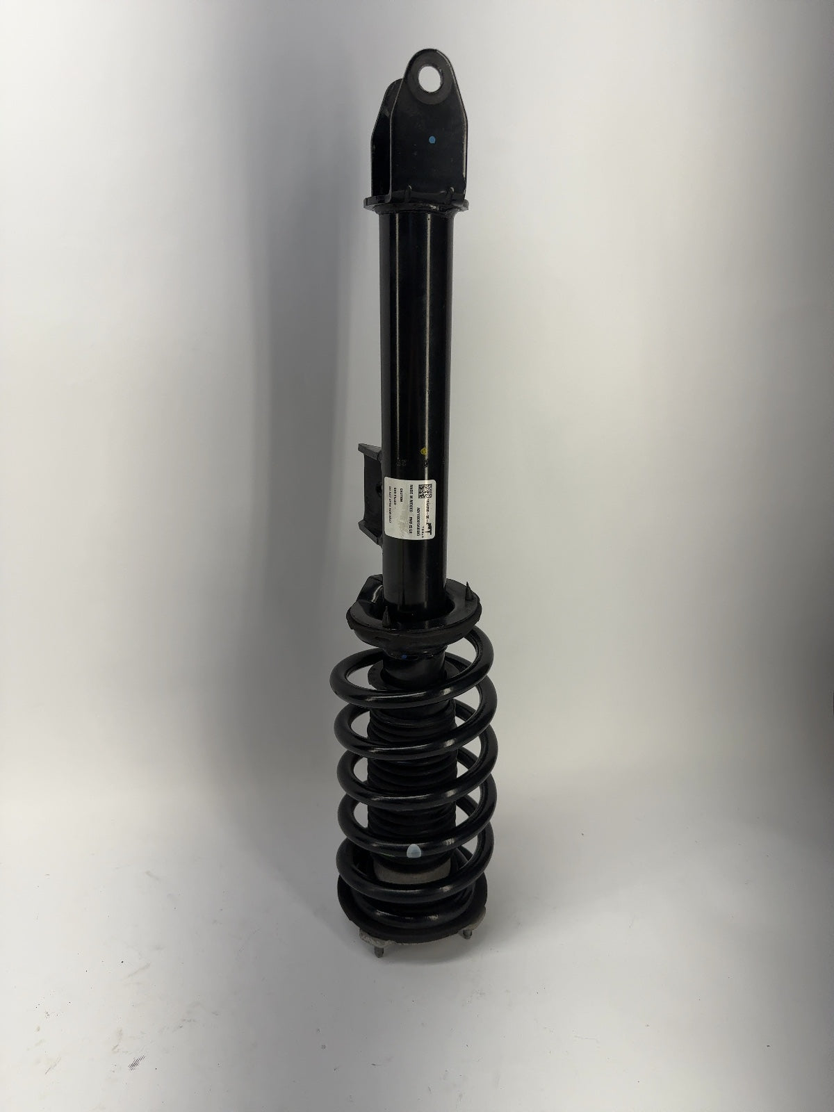 2018 Tesla Model 3 Front Left Strut Absorber 1044090-00-A
