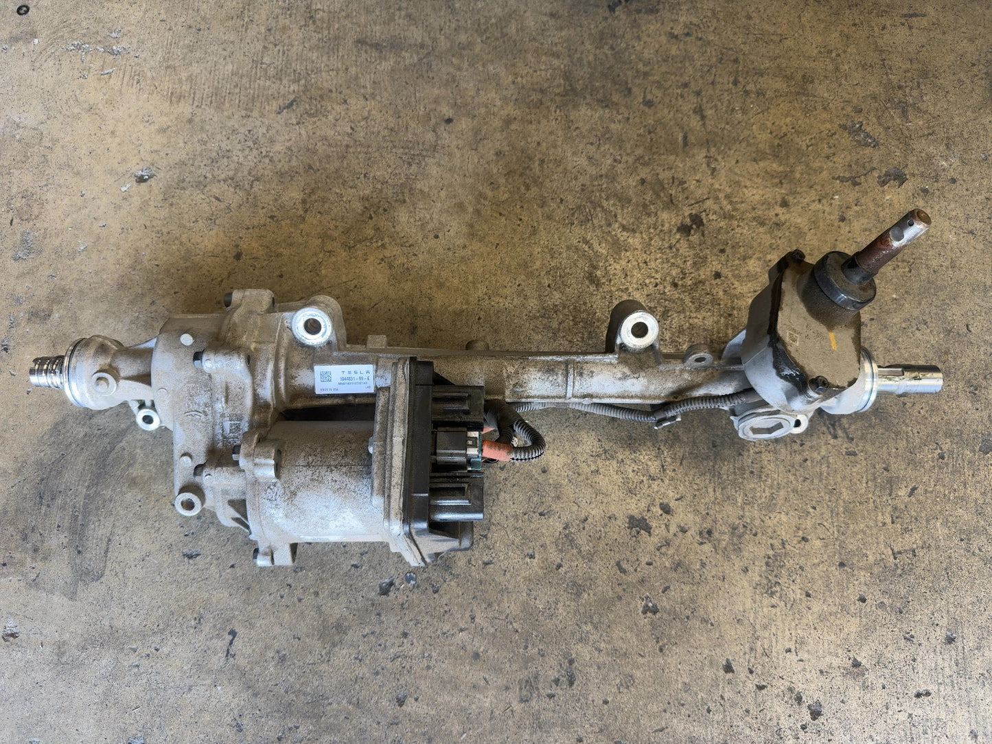 2018-2020 Tesla Model 3 Steering Rack Without Tie Rods 1044831-99-E