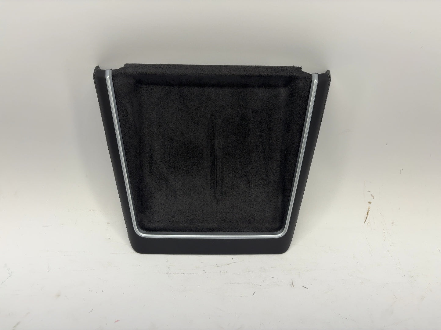 2024-2026 Tesla Model Y Juniper Wireless Charging Module & Pad 1761810-00-D