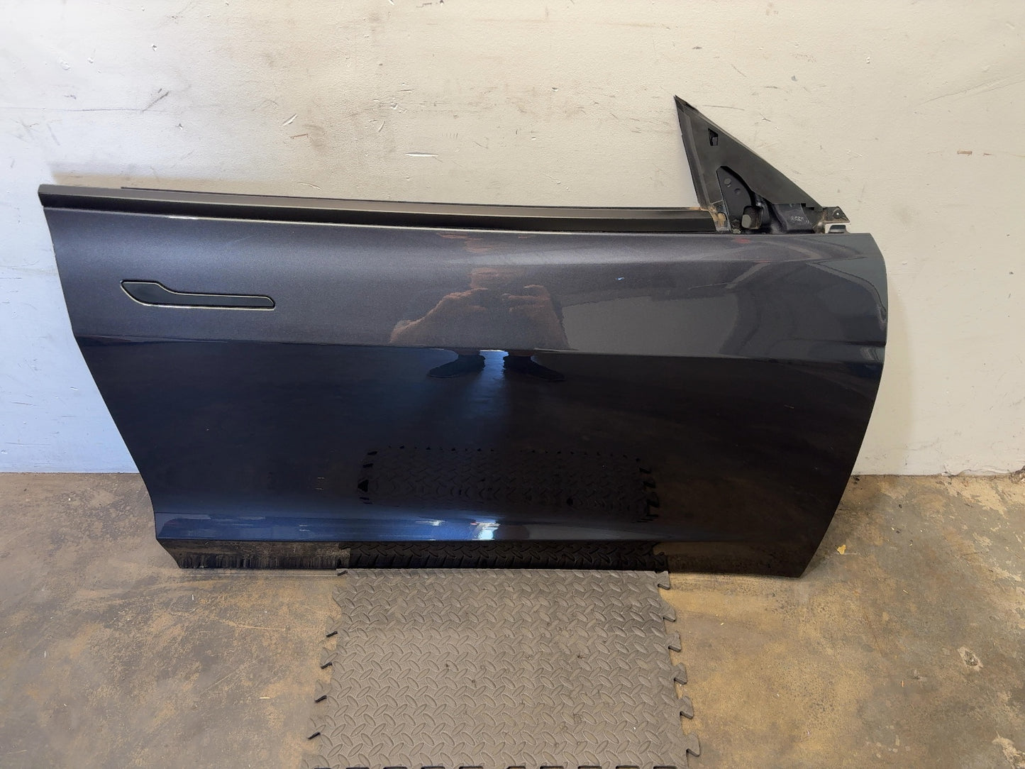 2024-2026 Tesla Model 3 Highland Front Right Door Shell 1751846-E0-A