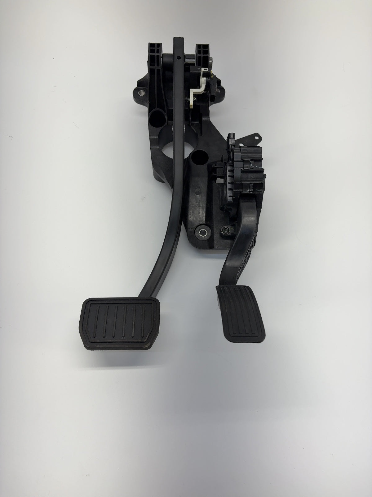 2026 Tesla Model Y Juniper Brake Pedal With Accelerator 2188692-00-B