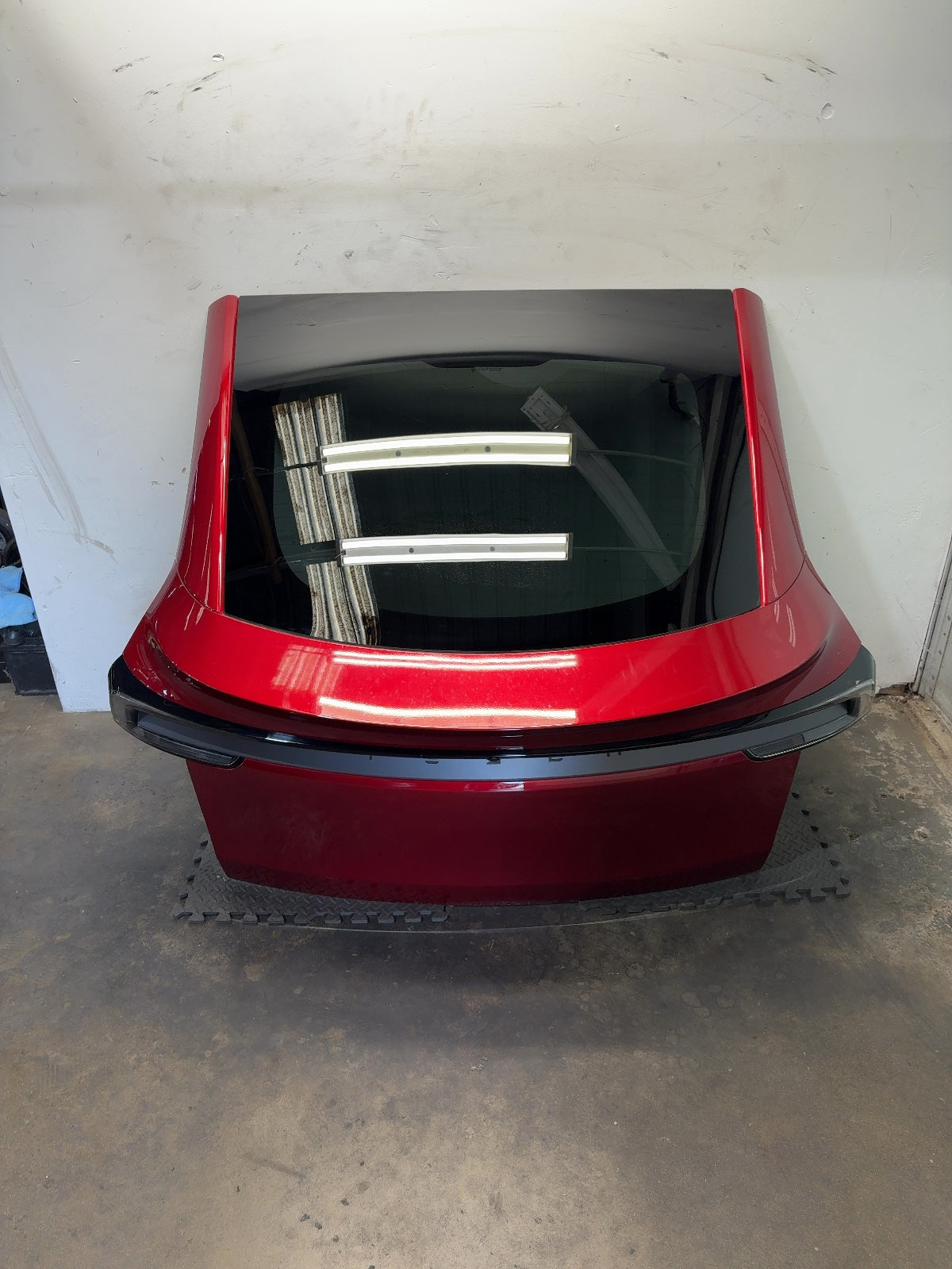 2026 Tesla Model Y Juniper Liftgate Assembly 1895730-E0-H