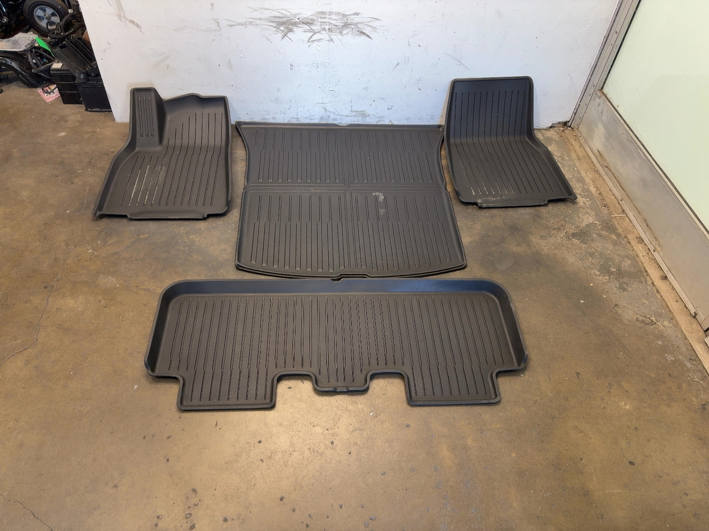 2026 Tesla Model Y Juniper Weather Mat Kit Aftermarket 0123456-78-A
