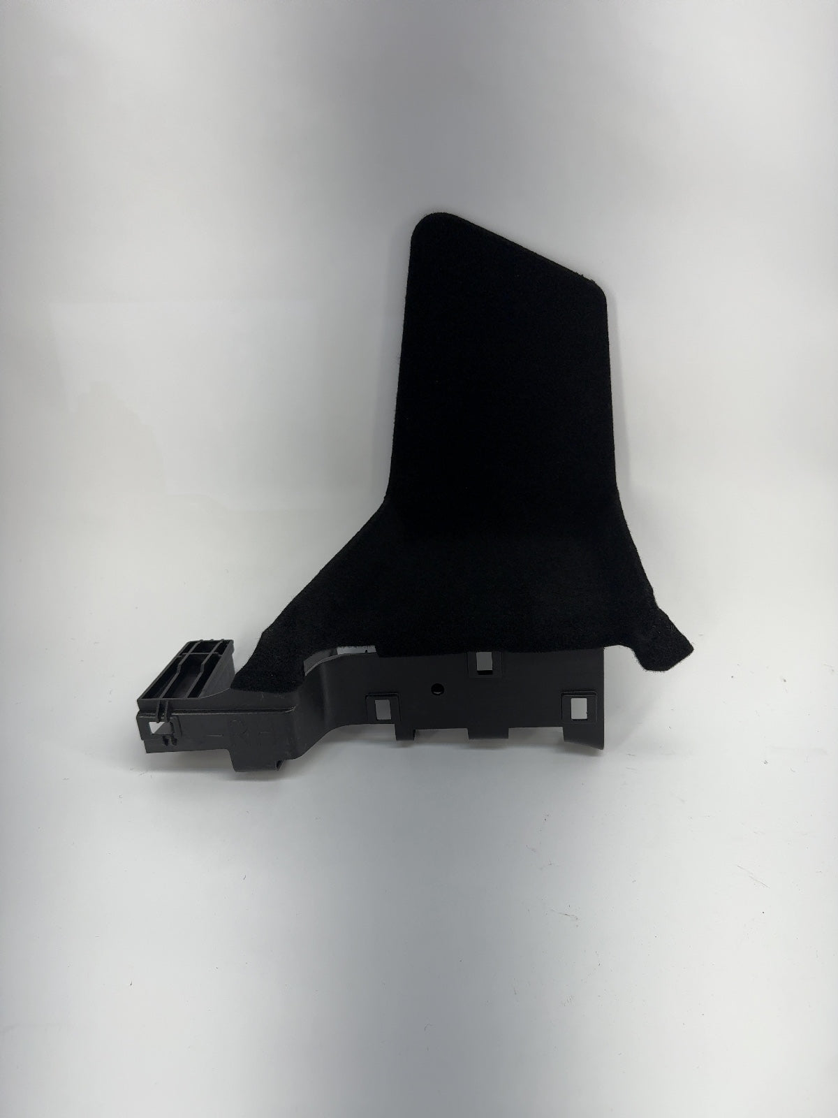 2026 Tesla Model Y Juniper Right Pocket Bracket 1935959-50-E