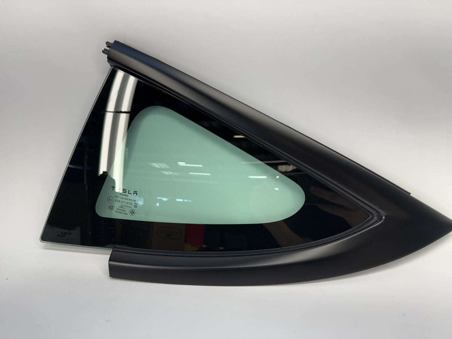 2023 Tesla Model 3 Left Quarter Glass 1514978-01-D