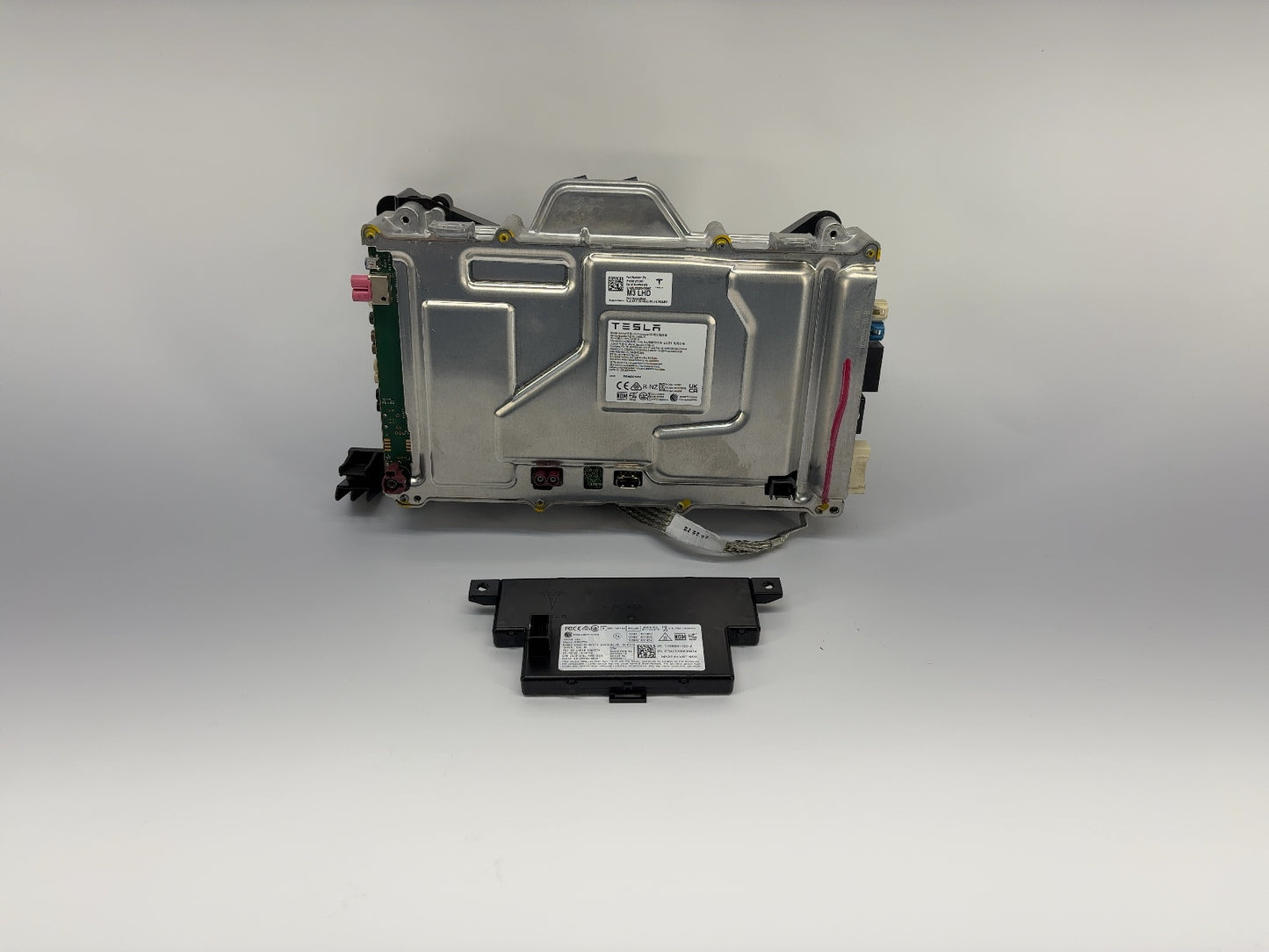2023 Tesla Model 3 Car Computer With Security Module 1681271-00-I