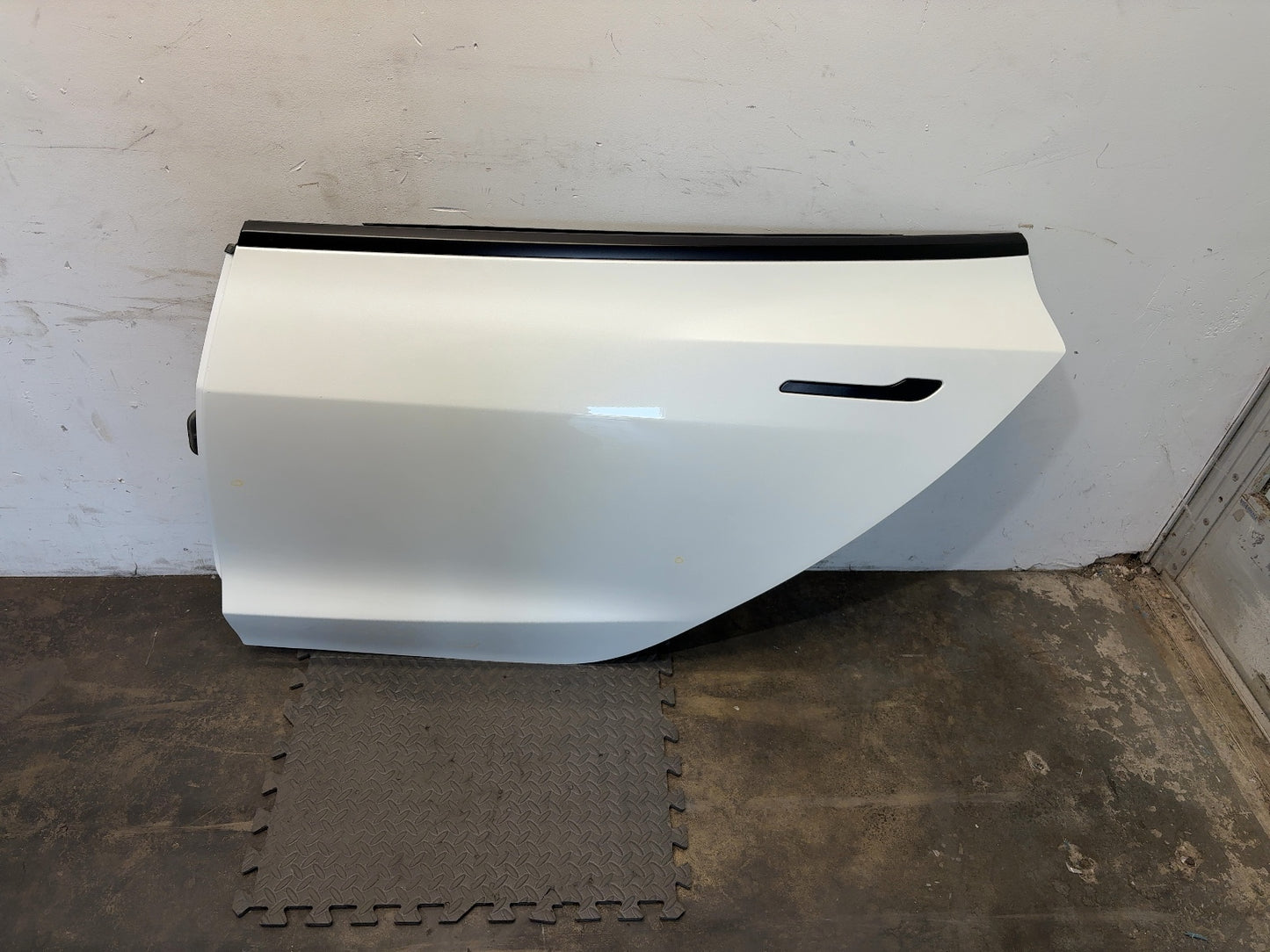 2018-2023 Tesla Model 3 Rear Left Door Shell 1081441-E0-C