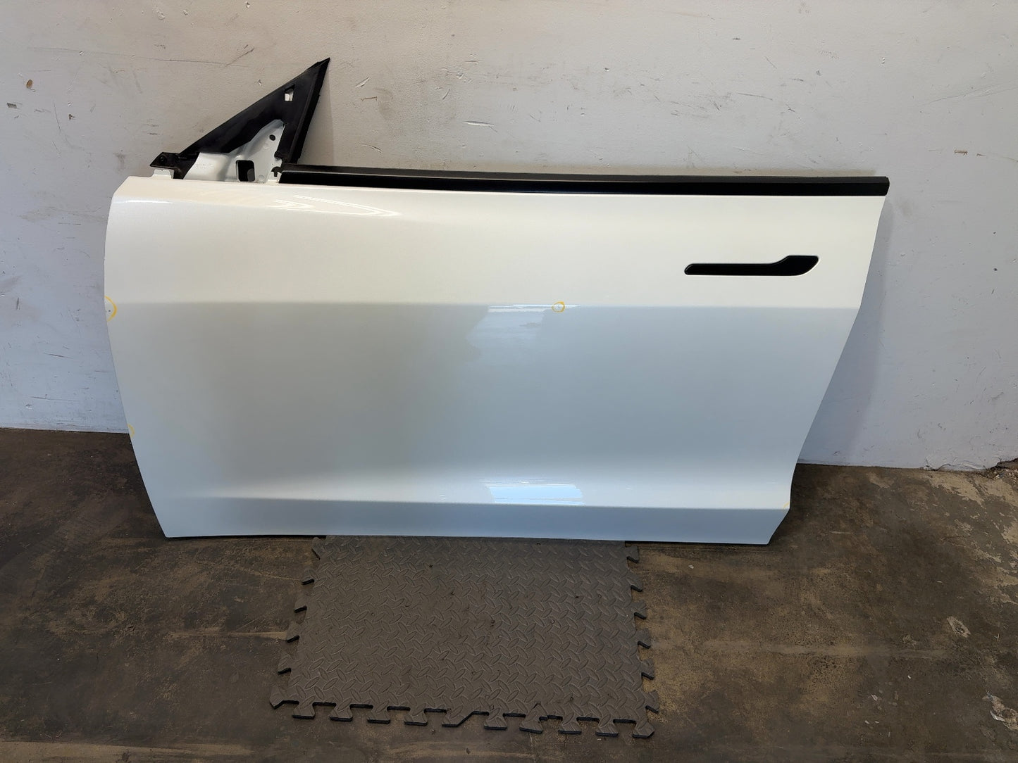 2018-2023 Tesla Model 3 Front Left Door Shell 1081421-E0-C