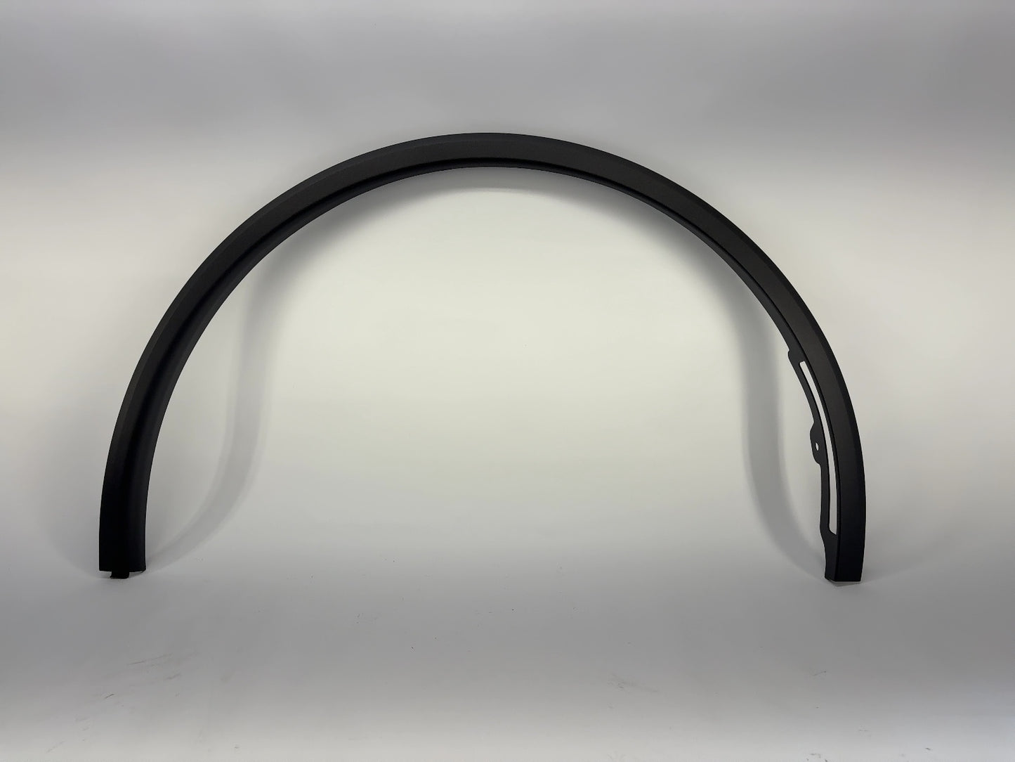2026-2027 Tesla Model Y Juniper Front Right Fender Garnish 1937599-00-D