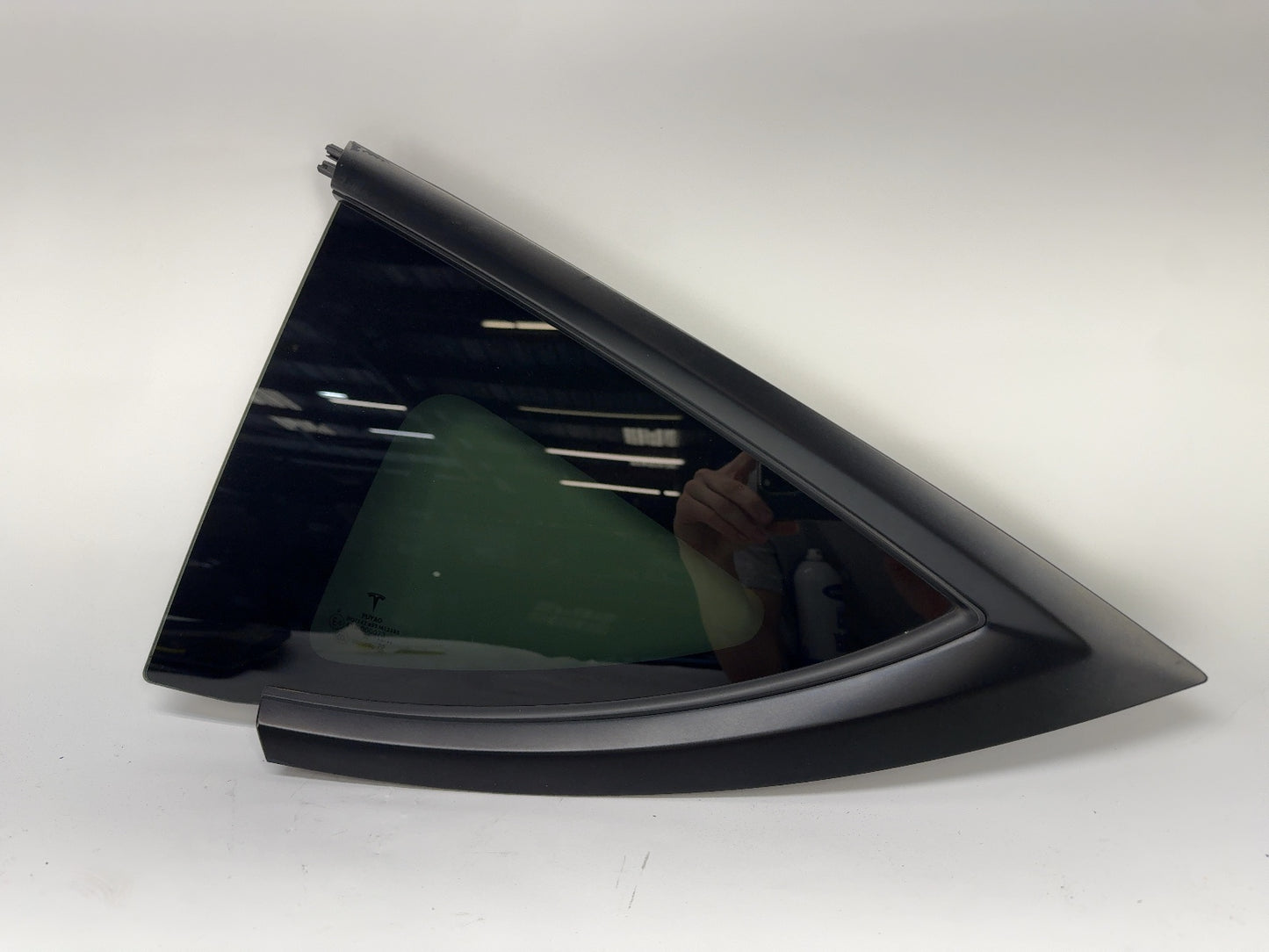 2021-2023 Tesla Model Y Left Quarter Glass 1495740-00-E