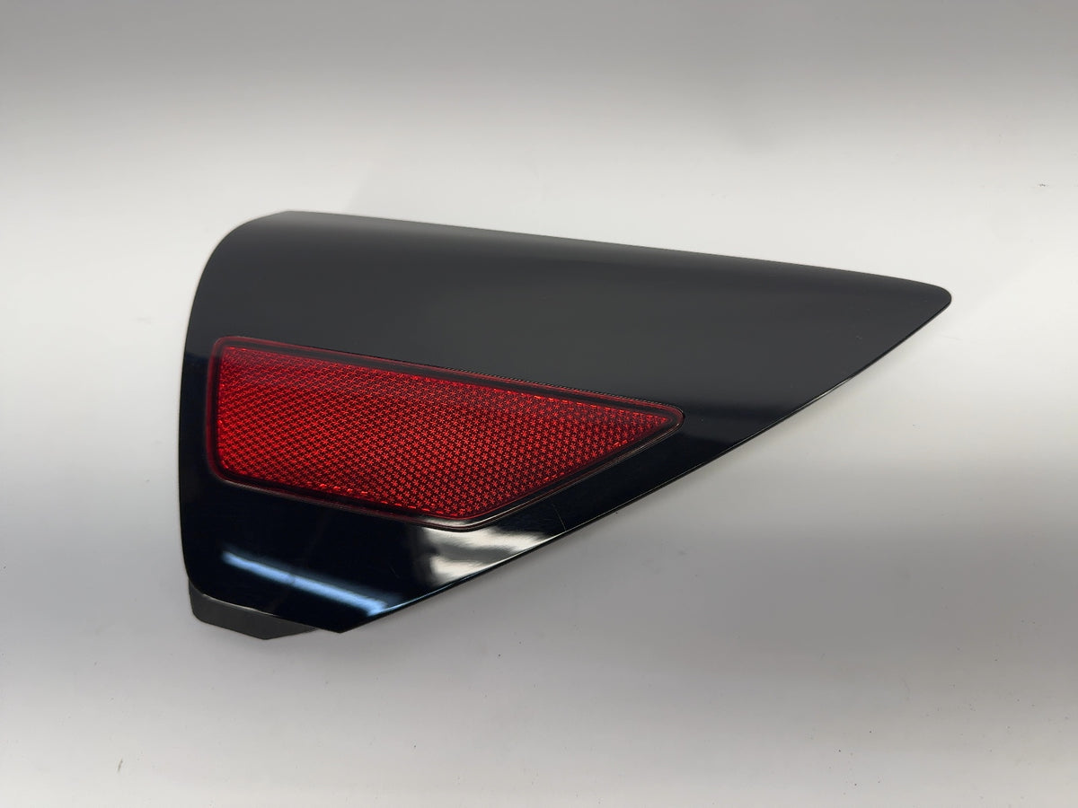 2021-2022 Tesla Model 3 Right Quarter Reflector 1518783-00-A