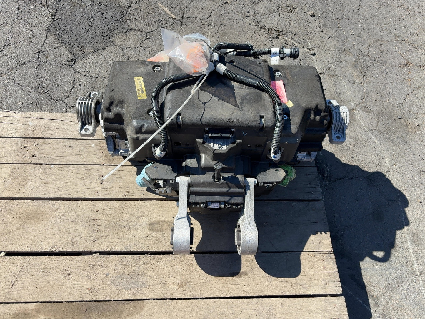 2023 Rivian R1S R1T Rear Drive Unit Quad Motor PT00054488-F