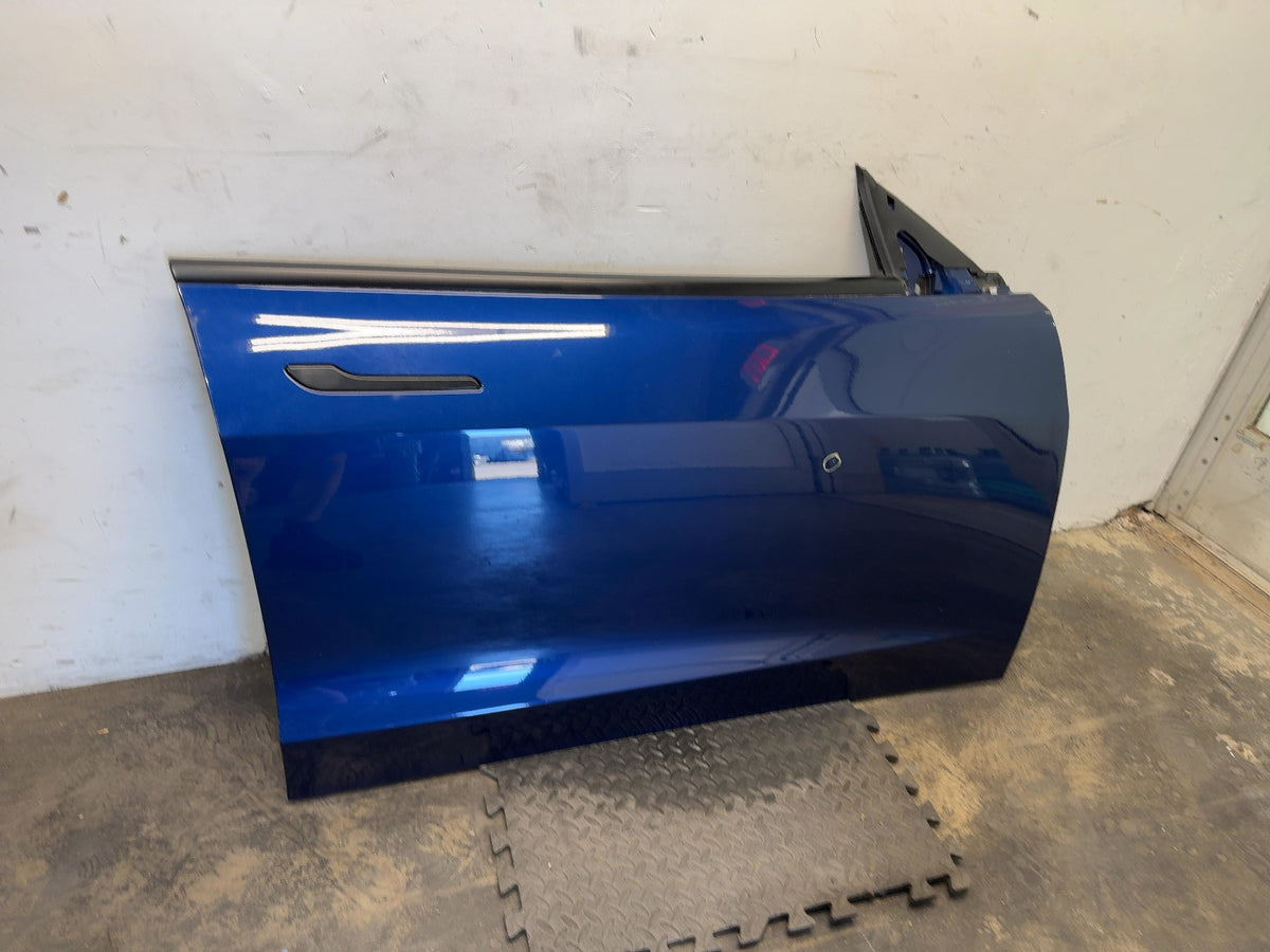 2018-2023 Tesla Model 3 Front Right Door Shell 1081420-E0-C