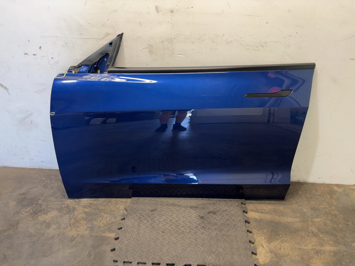 2018-2023 Tesla Model 3 Front Left Door Shell 1081421-E0-C