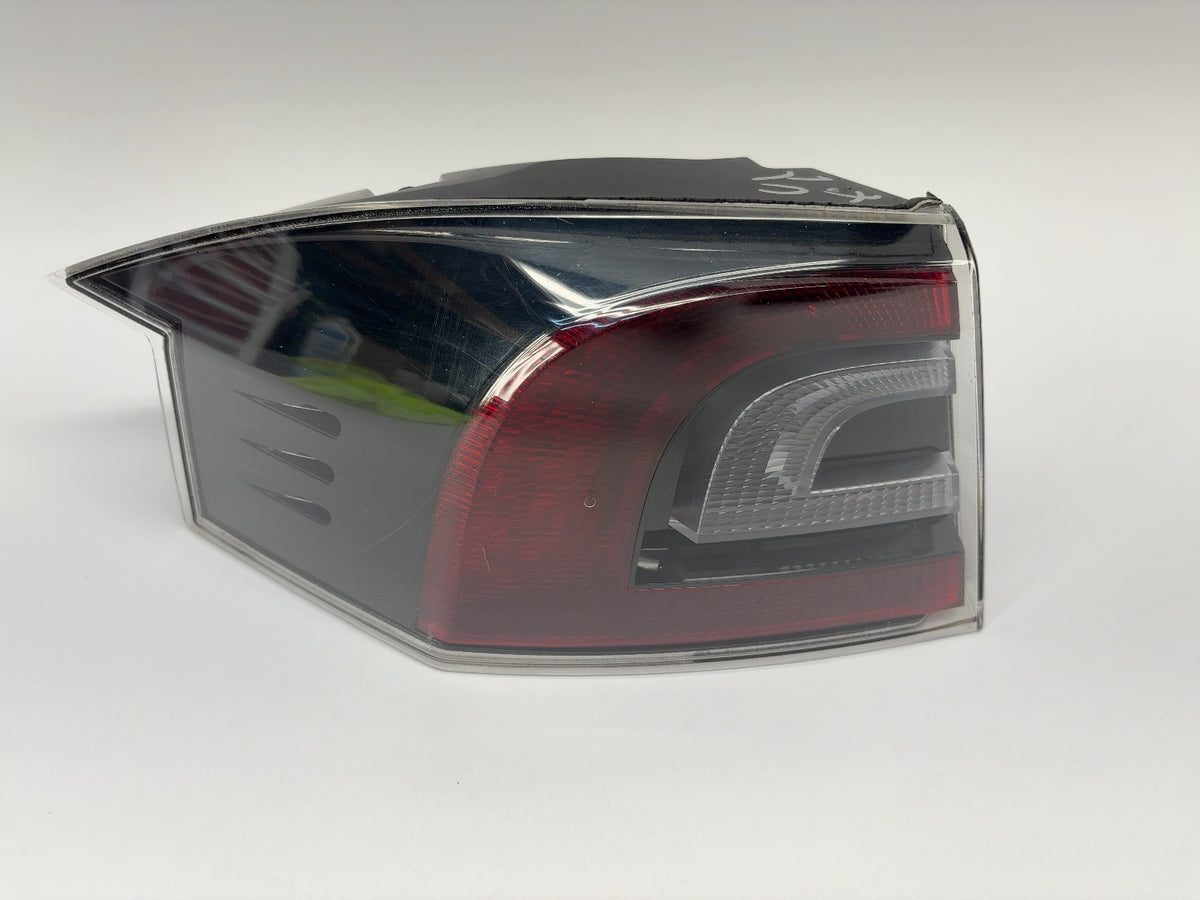 2015-2018 Tesla Model S Tail Lamp Rear Bodyside Left 6005918-00-F