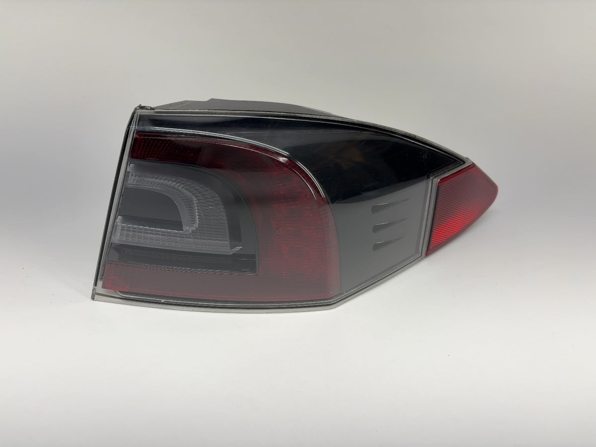 2015 Tesla Model S Right Tail Lamp 6005919-00-D
