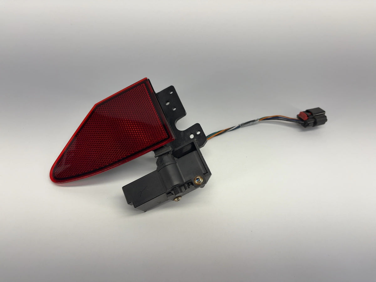 2015 Tesla Model S Charge Port Door 1042766-00-E