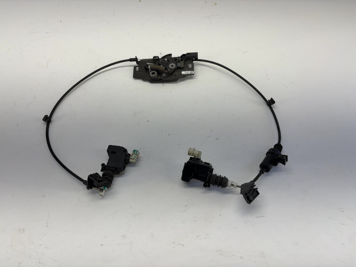 2015 Tesla Model S Hood Latch With Actuators 1033011-00-A