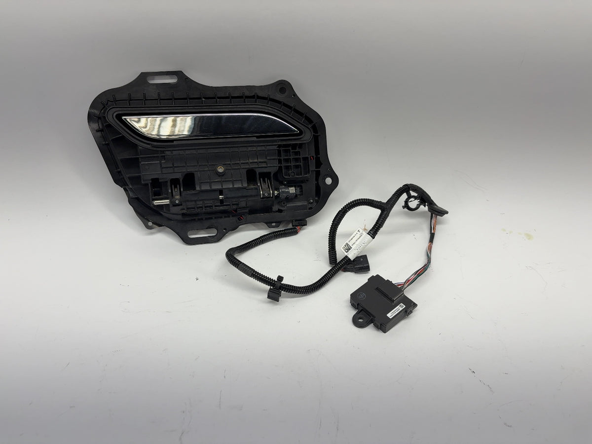 2015 Tesla Model S Rear Right Door Handle Retrofit Kit 1135723-S0-A
