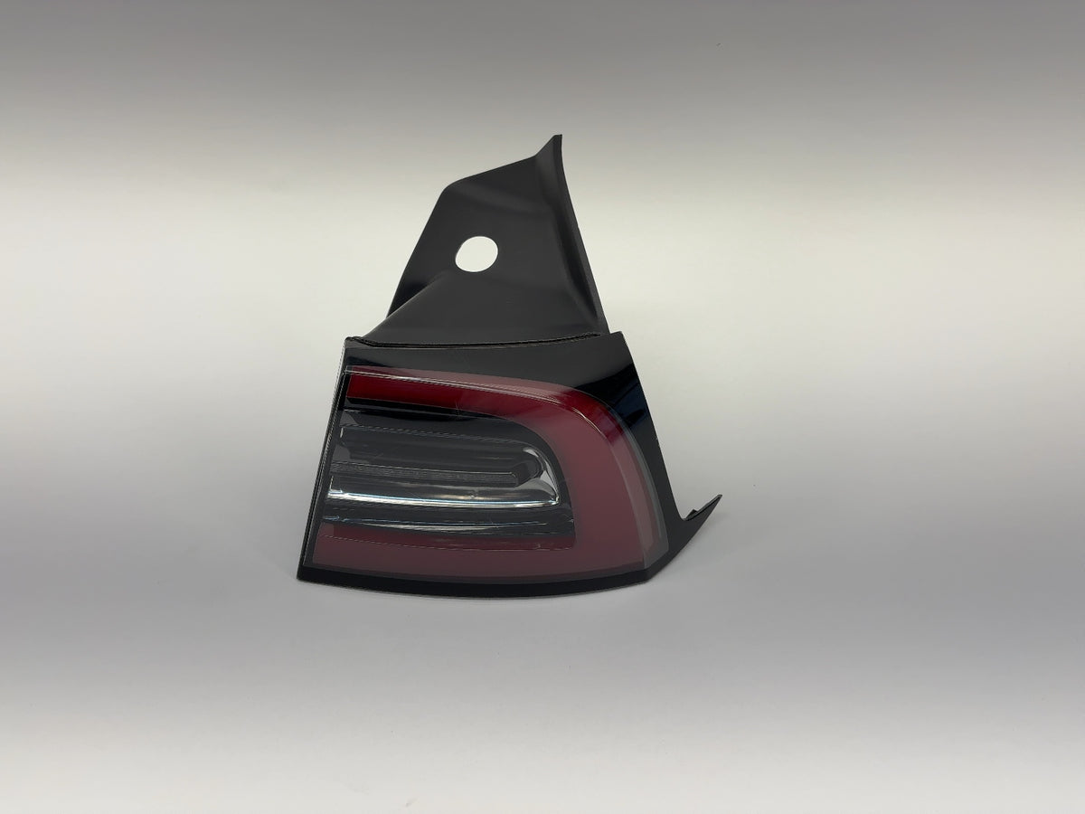 2018-2021 Tesla Model 3 Tail Lamp Rear Bodyside Right 1077398-00-F