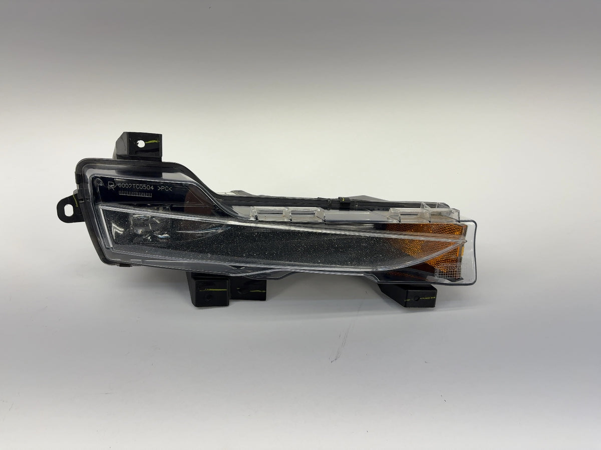 2017-2018 Tesla Model 3 Right Passenger Foglamp 1077392-00-C