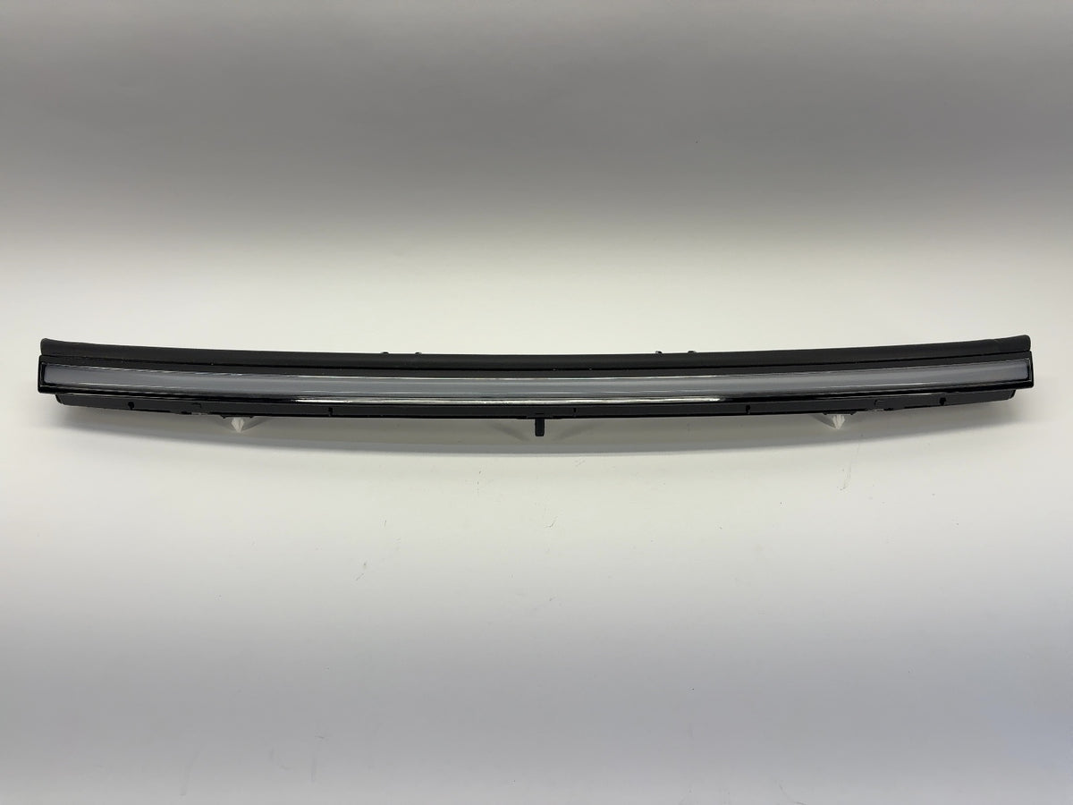 2026 Tesla Model Y Juniper Lamp Front Lightbar 2038294-00-E