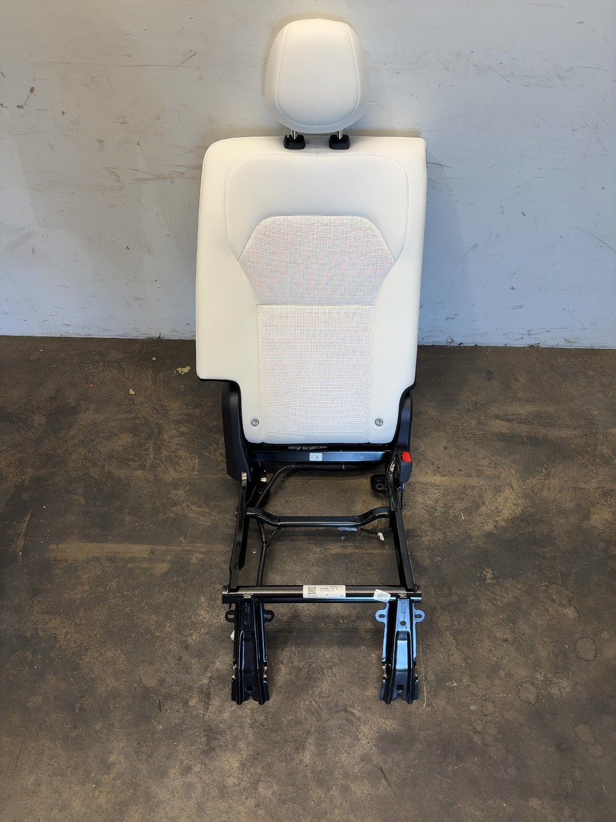 2026 Tesla Model Y Juniper 2nd Row Upper Seat Right Side 1494841-TW-C