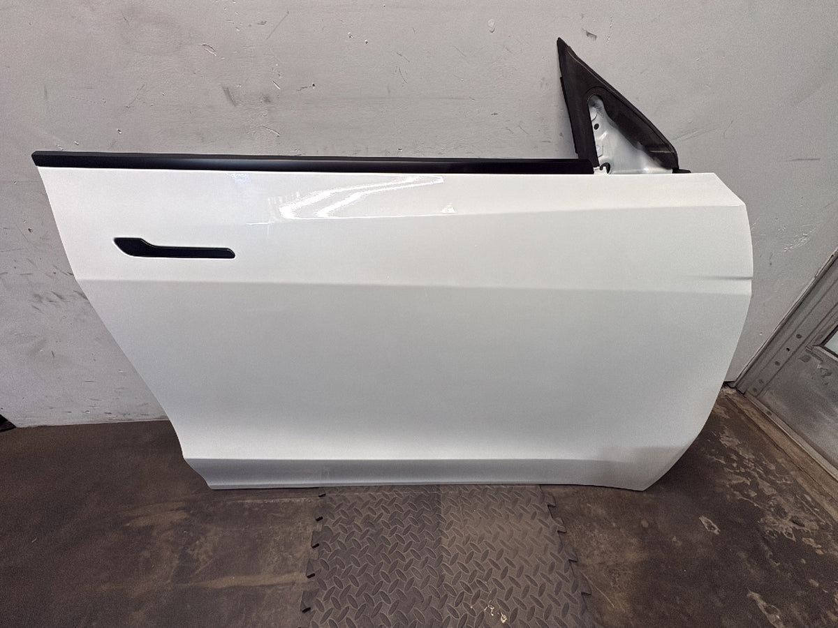 2020-2025 Tesla Model Y Front Right Door Shell 1501462-E0-A