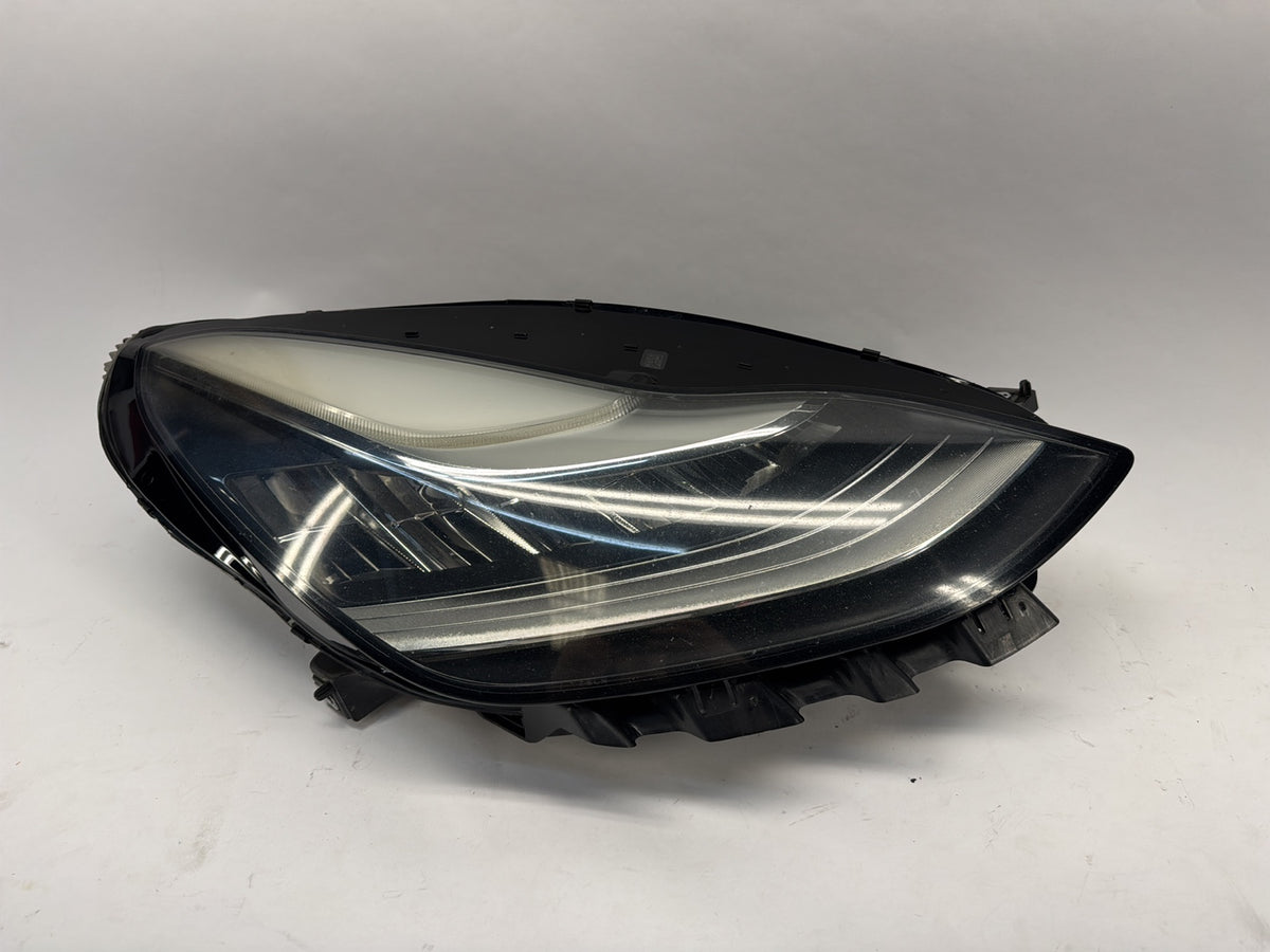 2018 Tesla Model 3 Right Headlamp 1077372-00-I