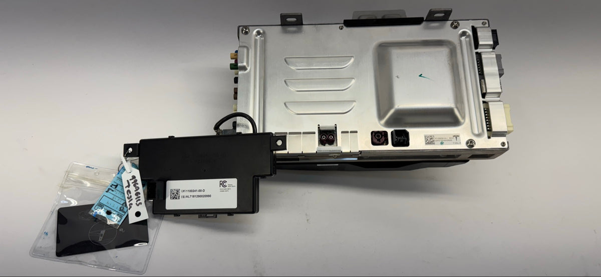 2018 Tesla Model 3 Car Computer With Security Module 1098058-00-J