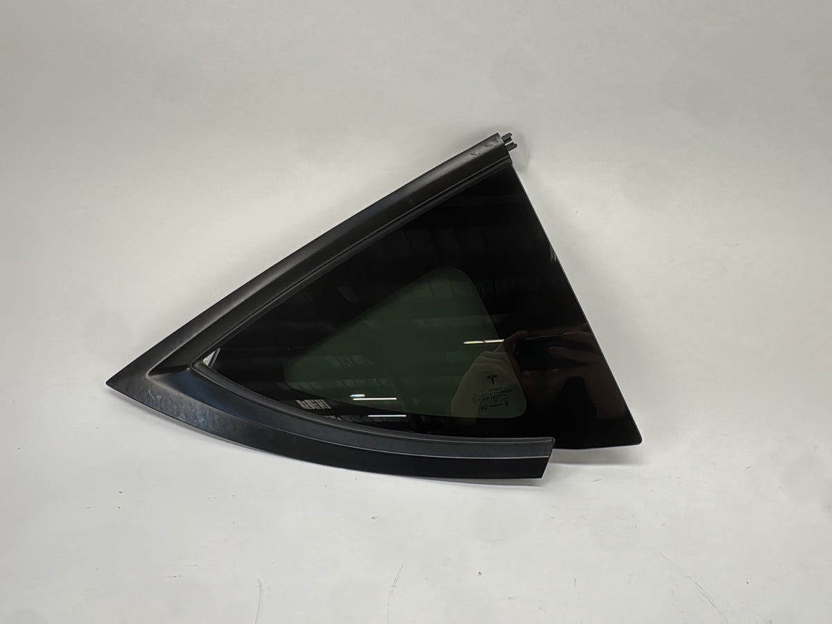 2021-2023 Tesla Model Y Right Quarter Glass 1495741-00-E