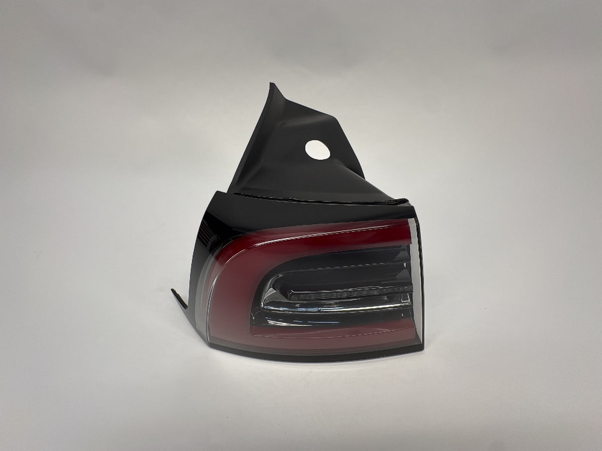 2020-2023 Tesla Model 3 Tail Lamp Rear Bodyside Left 1077397-00-H