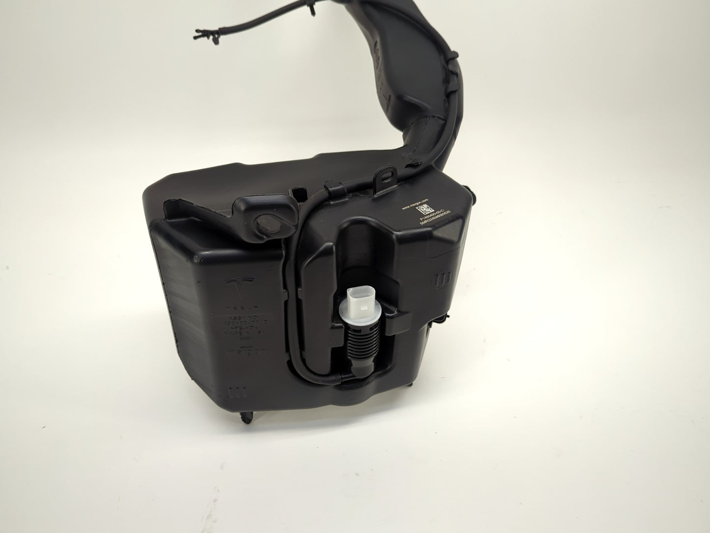 2024-2025 Tesla Model Y Windshield Washer Tank 1490412-00-C