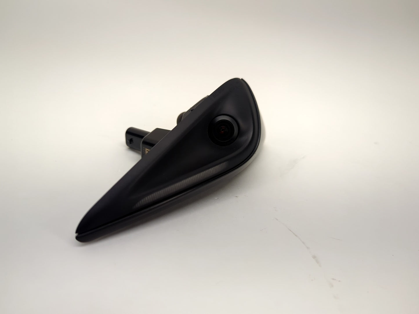 2024-2025 Tesla Model Y Side Repeater Camera Left 1637041-0L-B