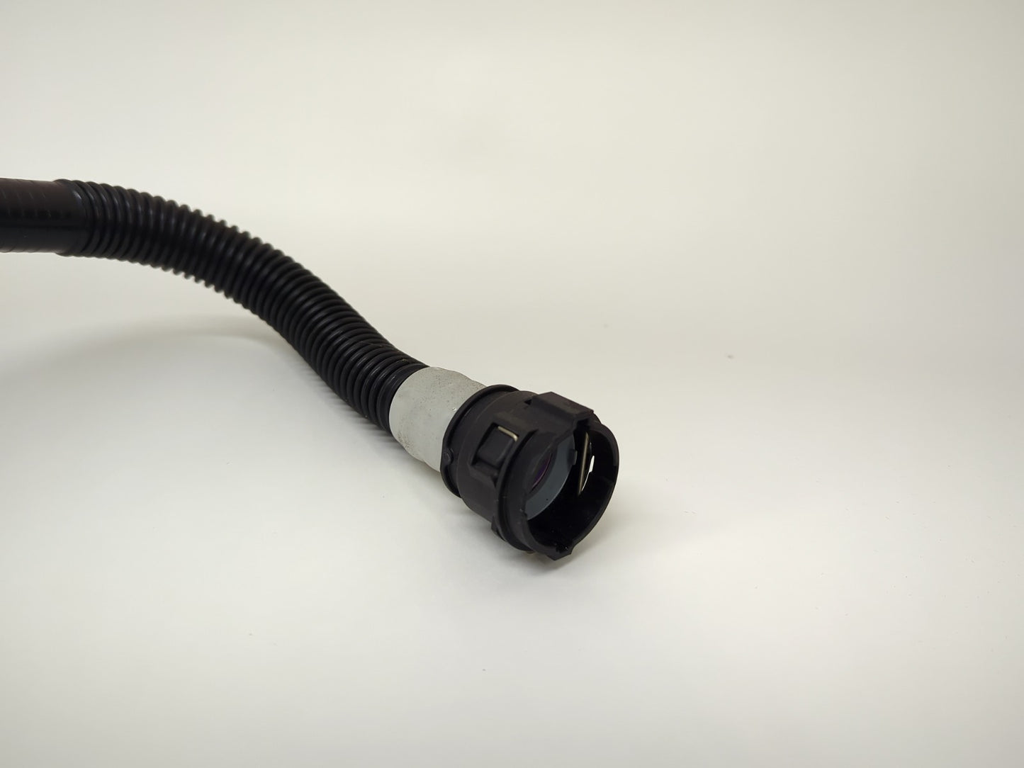 2022-2025 Tesla Model Y Radiator Coolant Line Left 1501332-00-D