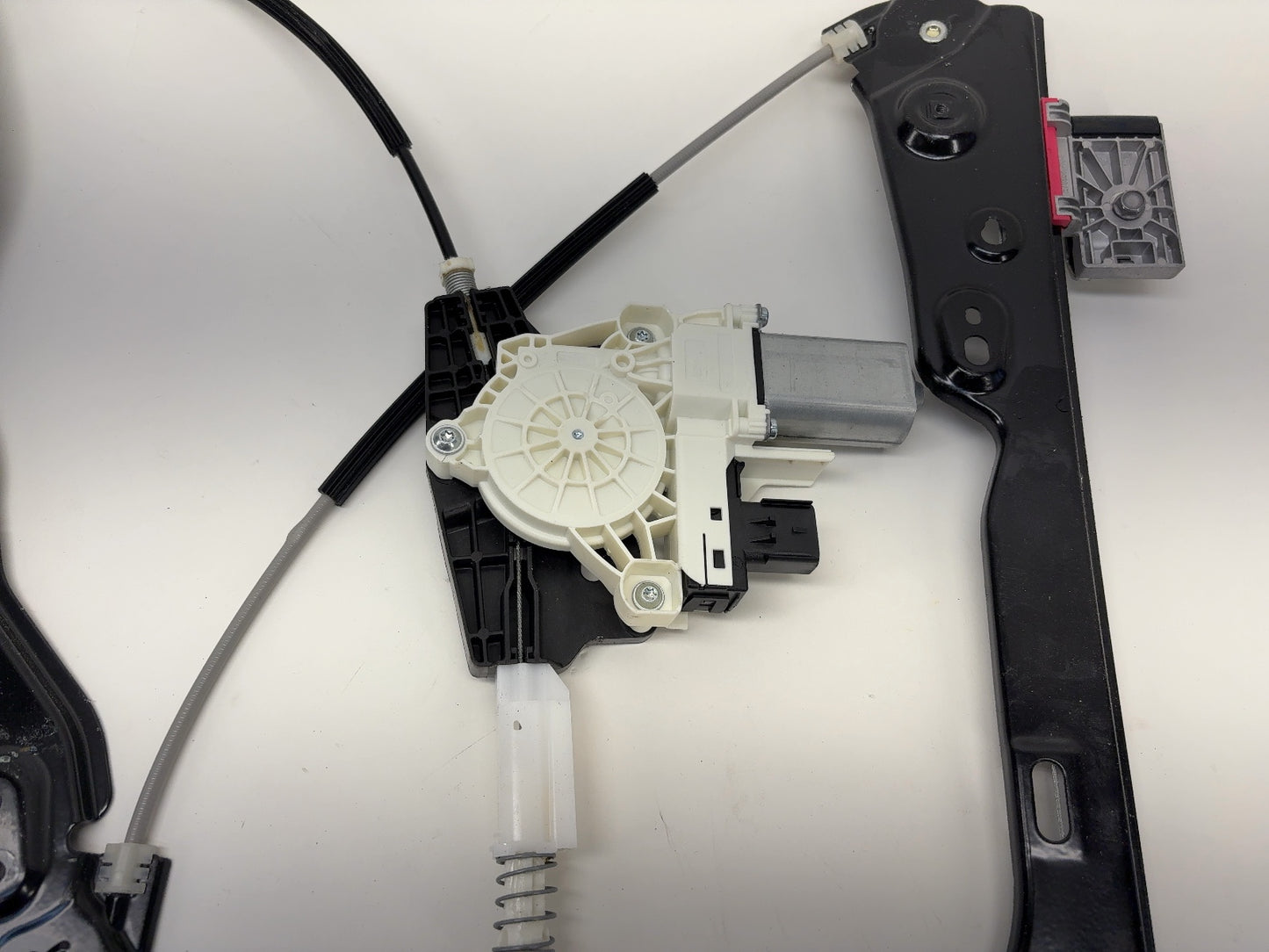 2024-2025 Tesla Model Y Front Left Door Window Regulator 1526800-00-G